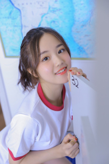 杨贵妃向海岚